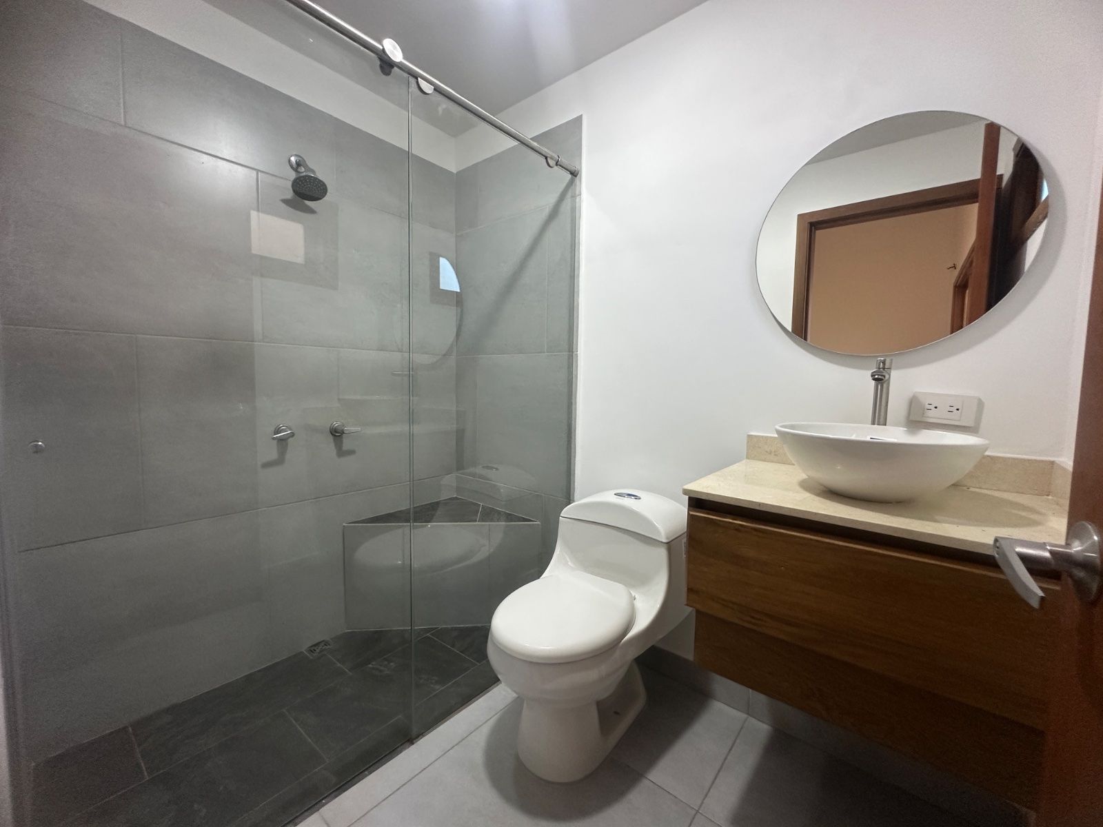 CASA EN ARRIENDO UBICADA EN ENVIGADO SECTOR LA MINA - 12