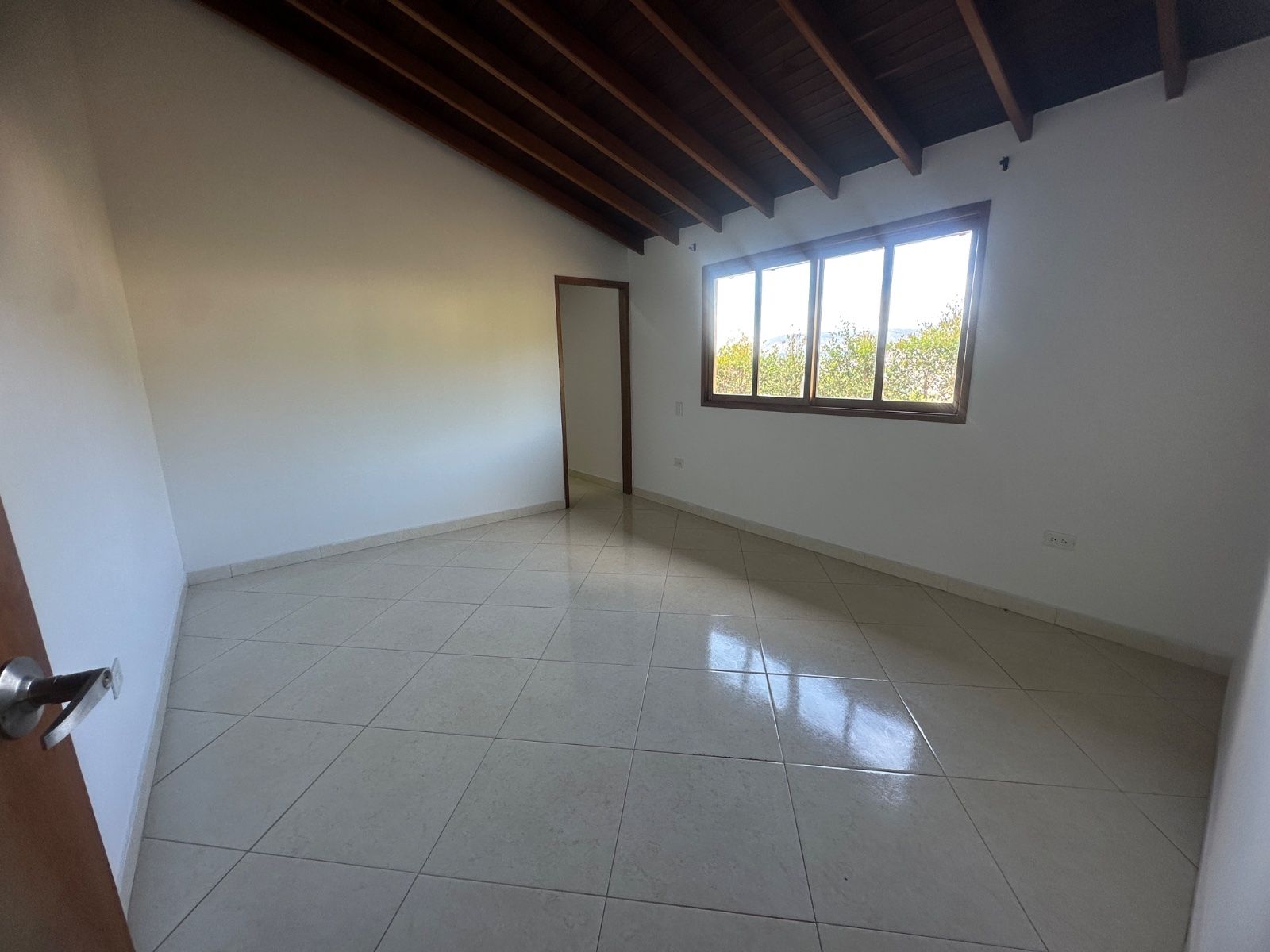 CASA EN ARRIENDO UBICADA EN ENVIGADO SECTOR LA MINA - 7