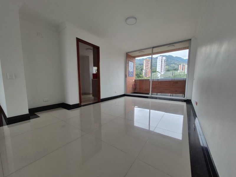 APARTAMENTO AMOBLADO EN ARRIENDO UBICADO EN EL POBLADO SECTOR EL TESORO - 4