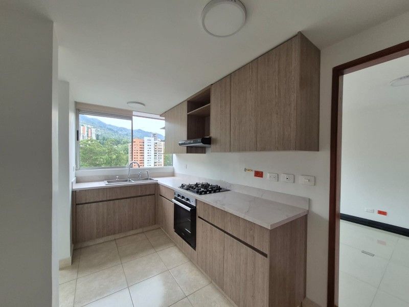 APARTAMENTO AMOBLADO EN ARRIENDO UBICADO EN EL POBLADO SECTOR EL TESORO - 5