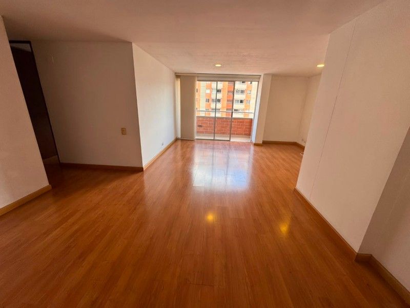 APARTAMENTO EN ARRIENDO UBICADO EN EL POBLADO SECTOR PATIO BONITO - 2