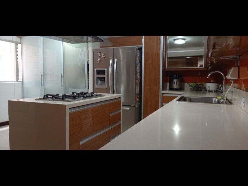APARTAMENTO EN VENTA UBICADO EN MEDELLIN SECTOR LAURELES - 6