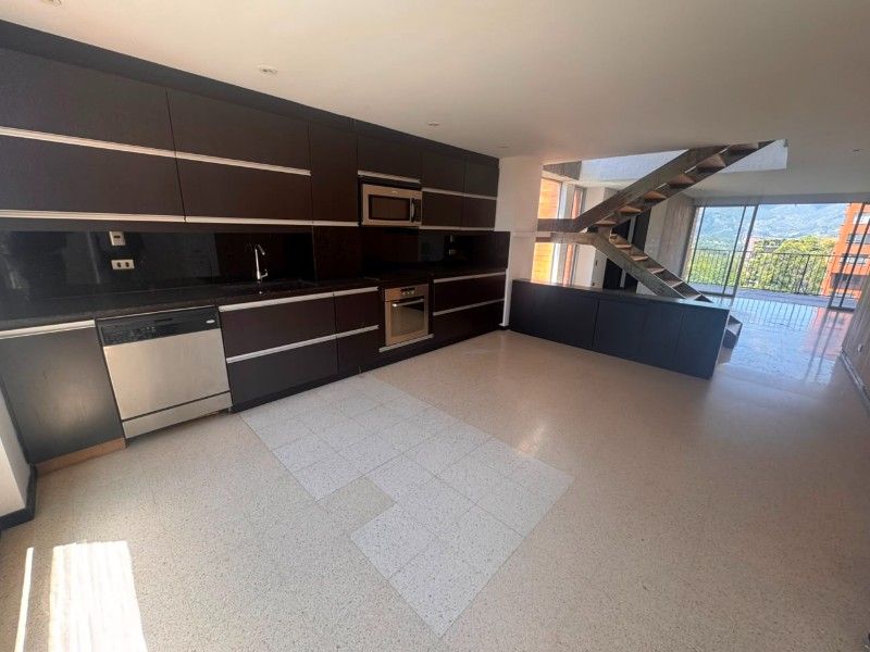 APARTAMENTO EN ARRIENDO UBICADO EN MEDELLIN POR EL SECTOR SAN LUCAS - 3