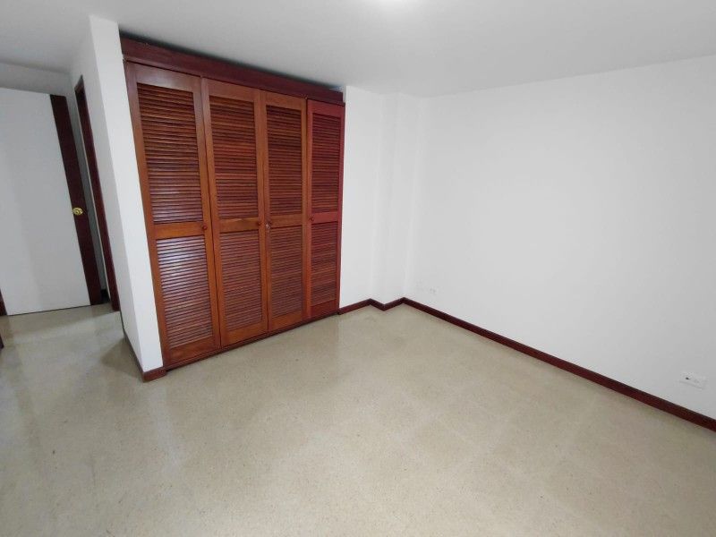 APARTAMENTO EN ARRIENDO UBICADO EN MEDELLÍN POR EL SECTOR LAURELES - 8