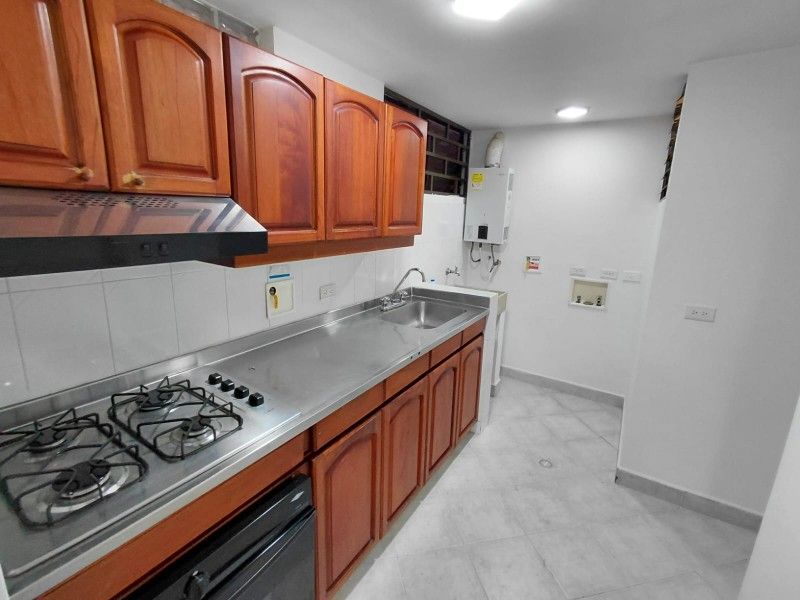 APARTAMENTO EN ARRIENDO UBICADO EN MEDELLÍN POR EL SECTOR LAURELES - 3