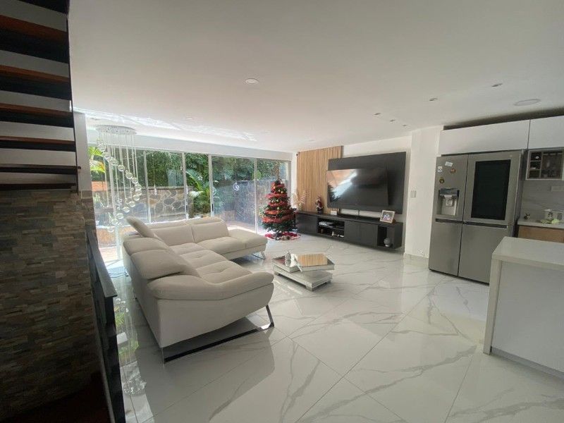 APARTAMENTO EN ARRIENDO UBICADO EN MEDELLÍN POR EL SECTOR AlTOS DEL POBLADO - 3