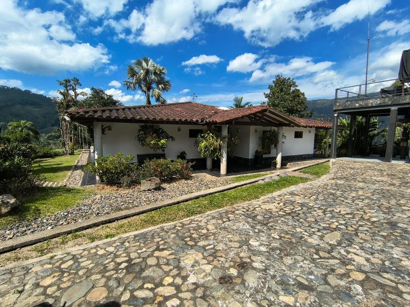 CASA EN VENTA UBICADO EN LA ESTRELLA  SECTOR LA TABLAZA - 24