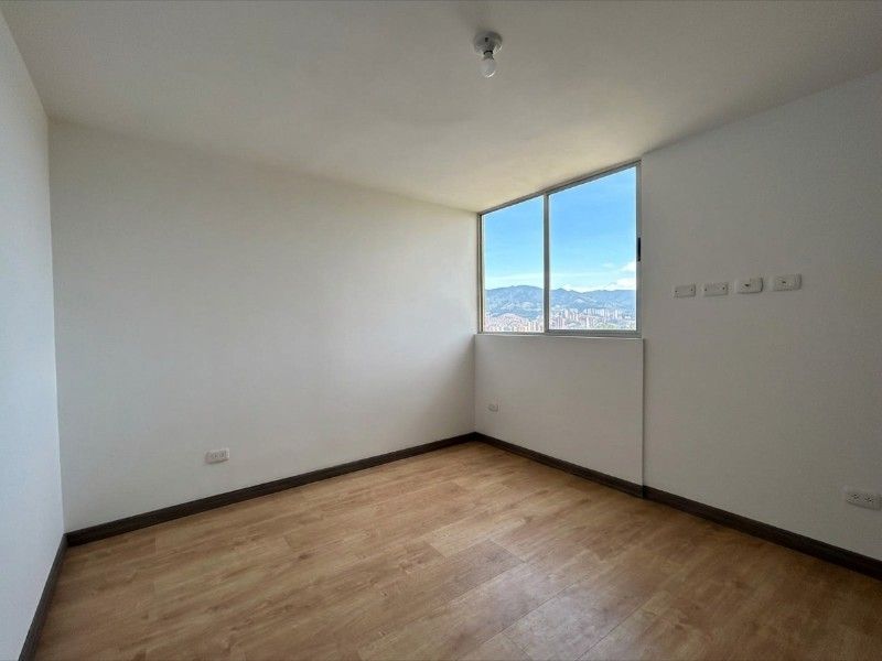 	 APARTAMENTO EN ARRIENDO UBICADA EN MEDELLIN SECTOR CALAZANS PARTE ALTA - 4