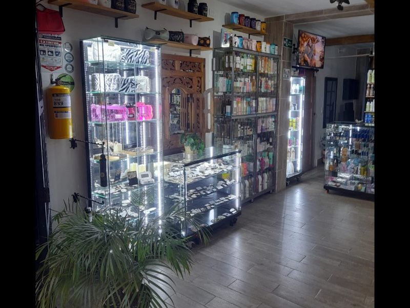  LOCAL EN VENTA UBICADO EN EL RETIRO SECTOR CENTRO - 2