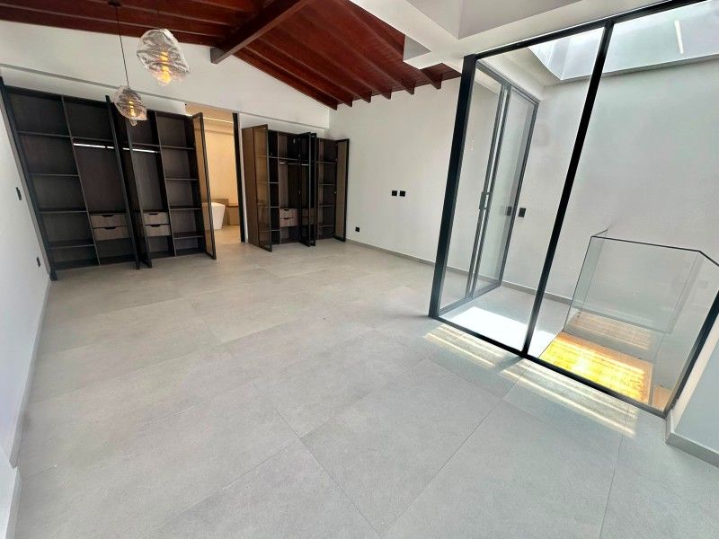 CASA EN ARRIENDO UBICADA EN MEDELLÍN POR EL SECTOR POBLADO - 2