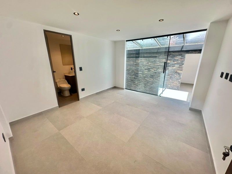 CASA EN ARRIENDO UBICADA EN MEDELLÍN POR EL SECTOR POBLADO - 8