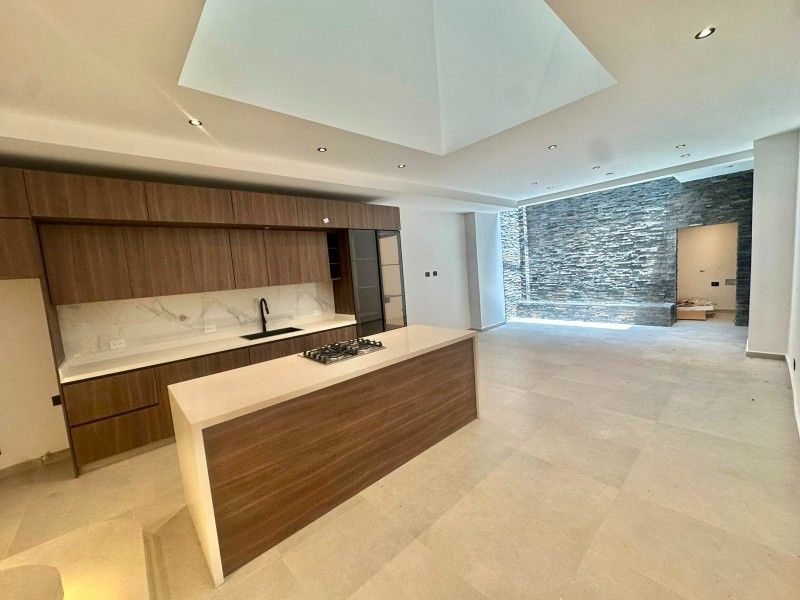 CASA EN ARRIENDO UBICADA EN MEDELLÍN POR EL SECTOR POBLADO - 3