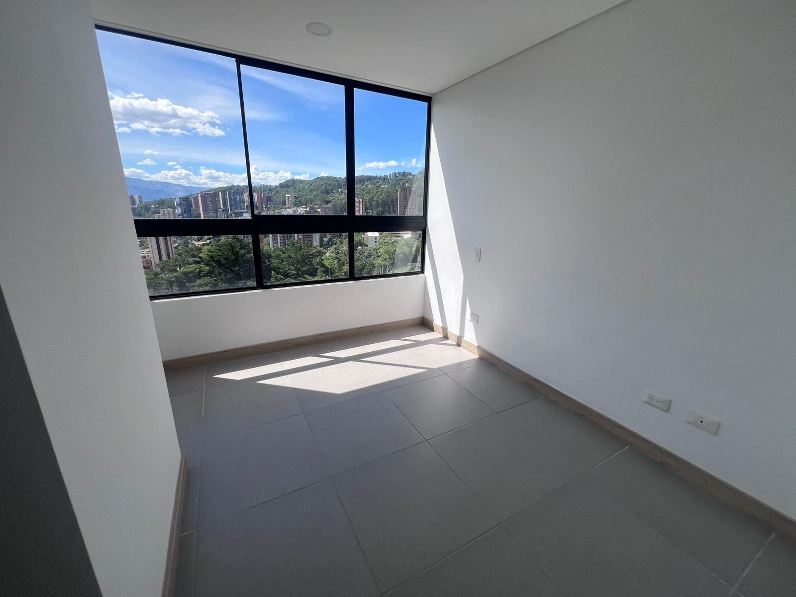 APARTAMENTO EN ARRIENDO UBICADO EN ENVIGADO SECTOR LA CALERA - 4