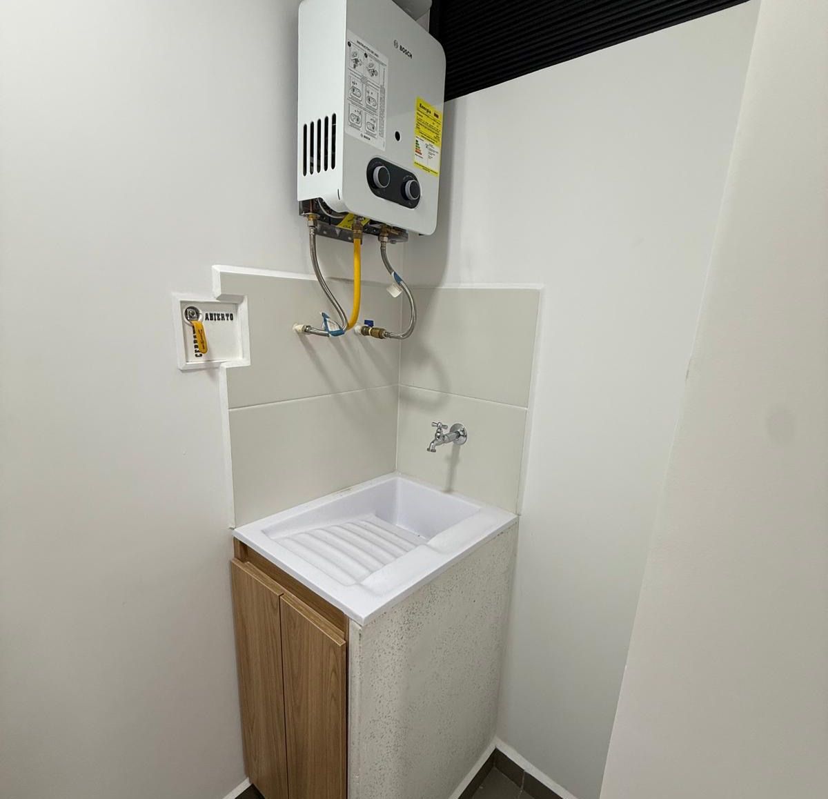 APARTAMENTO EN ARRIENDO UBICADO EN MEDELLIN SECTOR LOS COLORES - 8