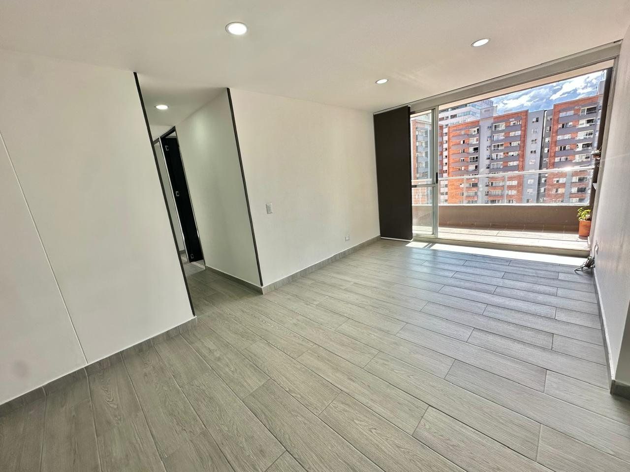 APARTAMENTO EN ARRIENDO UBICADO EN MEDELLIN SECTOR CIUDAD DEL RIO - 2