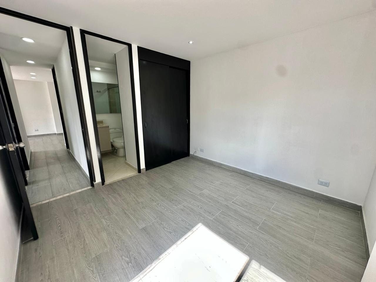 APARTAMENTO EN ARRIENDO UBICADO EN MEDELLIN SECTOR CIUDAD DEL RIO - 4