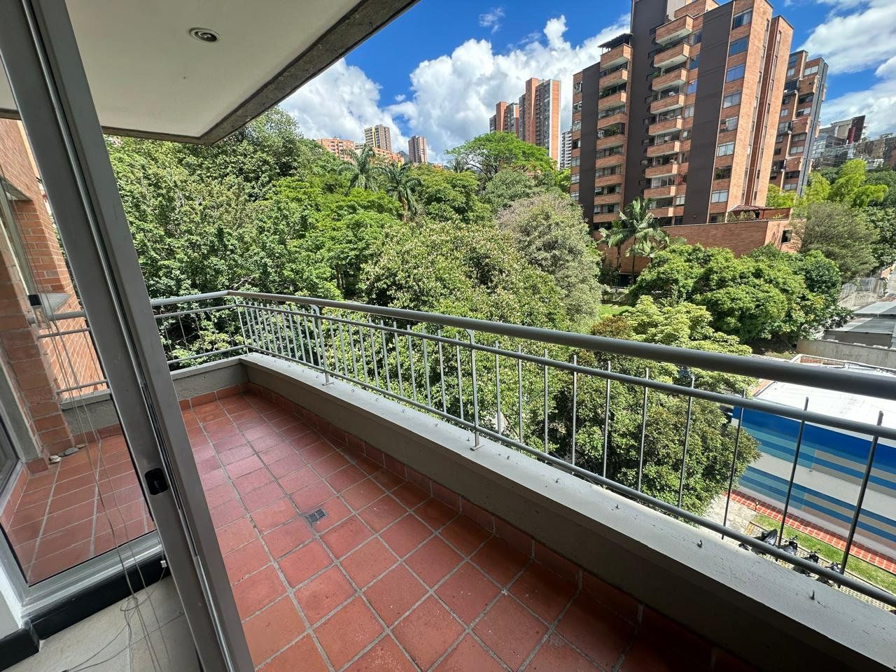 APARTAMENTO EN VENTA UBICADO EN MEDELLIN SECTOR CASTROPOL - 11