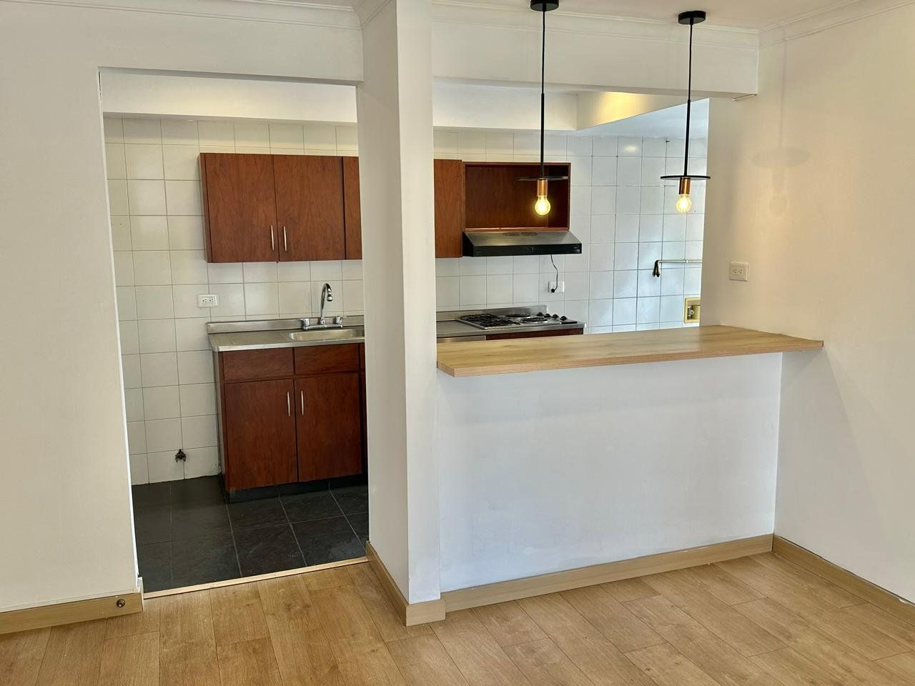 APARTAMENTO EN ARRIENDO UBICADO EN POBLADO SECTOR CASTROPOL - 2