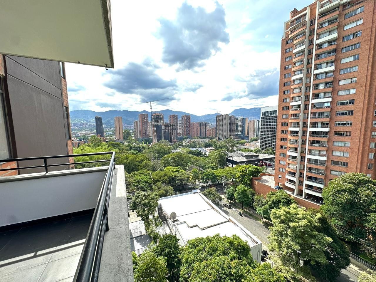 APARTAMENTO EN ARRIENDO UBICADO EN POBLADO SECTOR CASTROPOL - 13