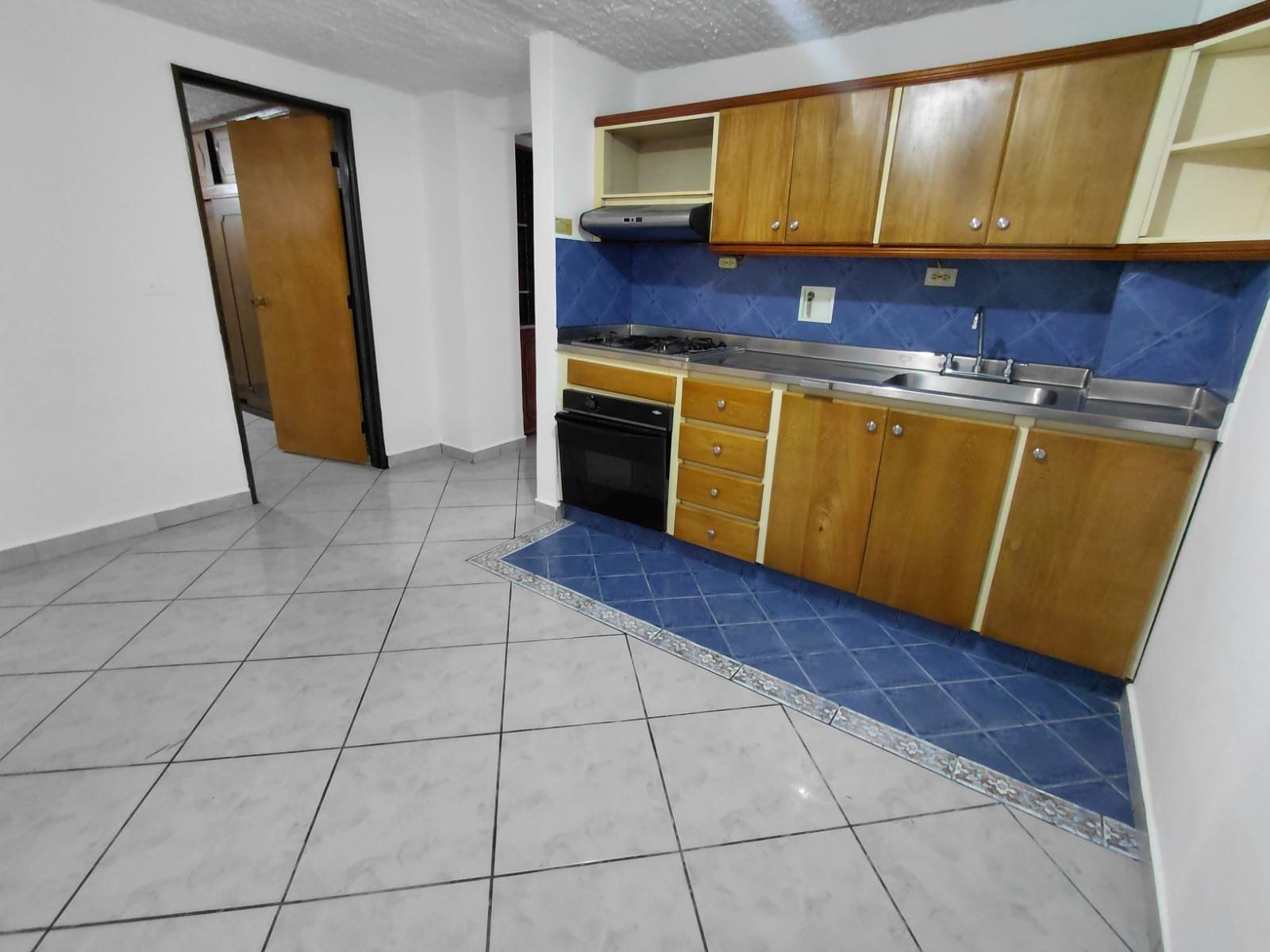CASA EN ARRIENDO UBICADA EN MEDELLIN SECTOR SAN PABLO - 5