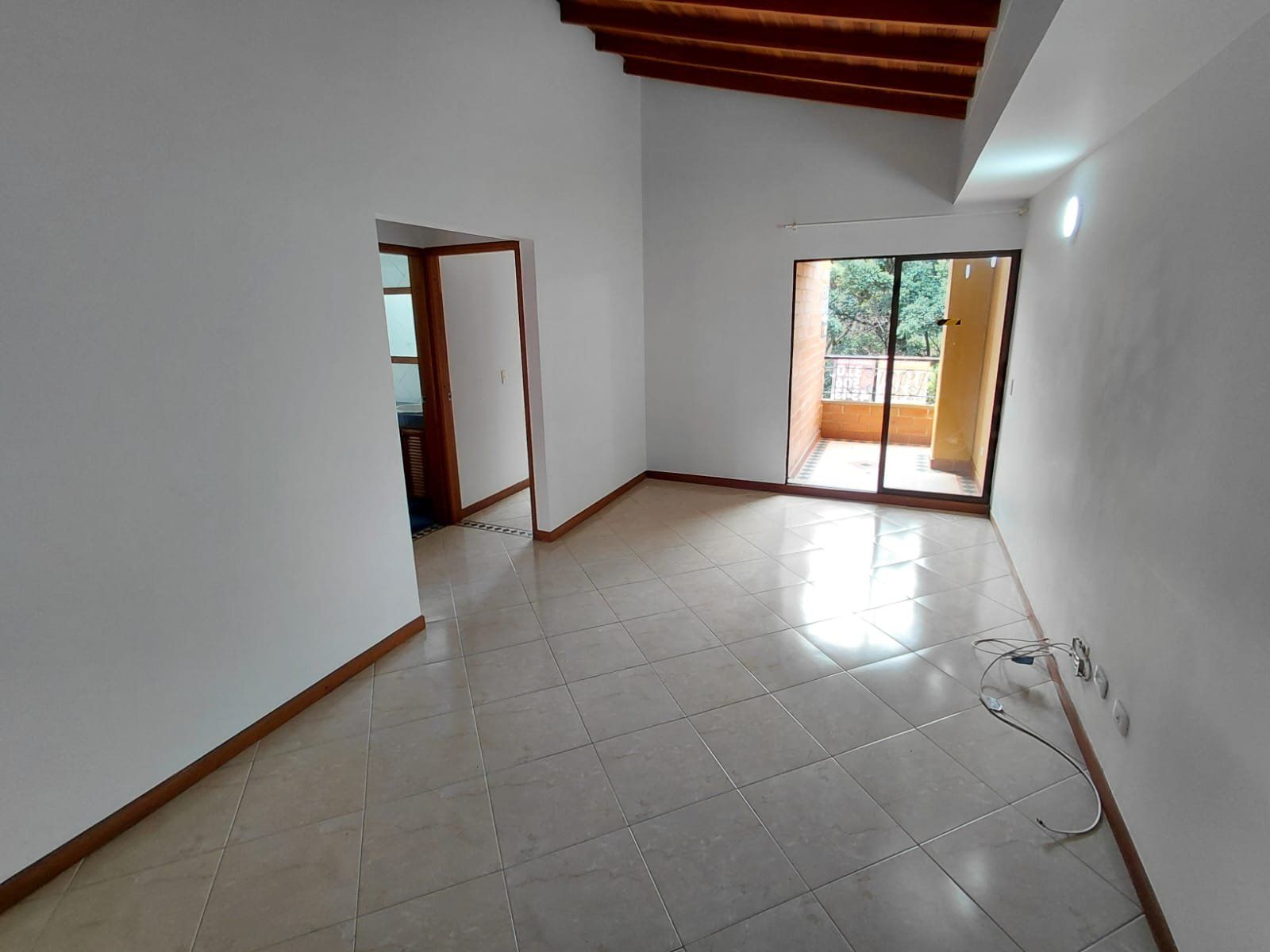 APARTAMENTO EN ARRIENDO UBICADO EN MEDELLIN SECTOR LOS CONQUISTADORES - 3