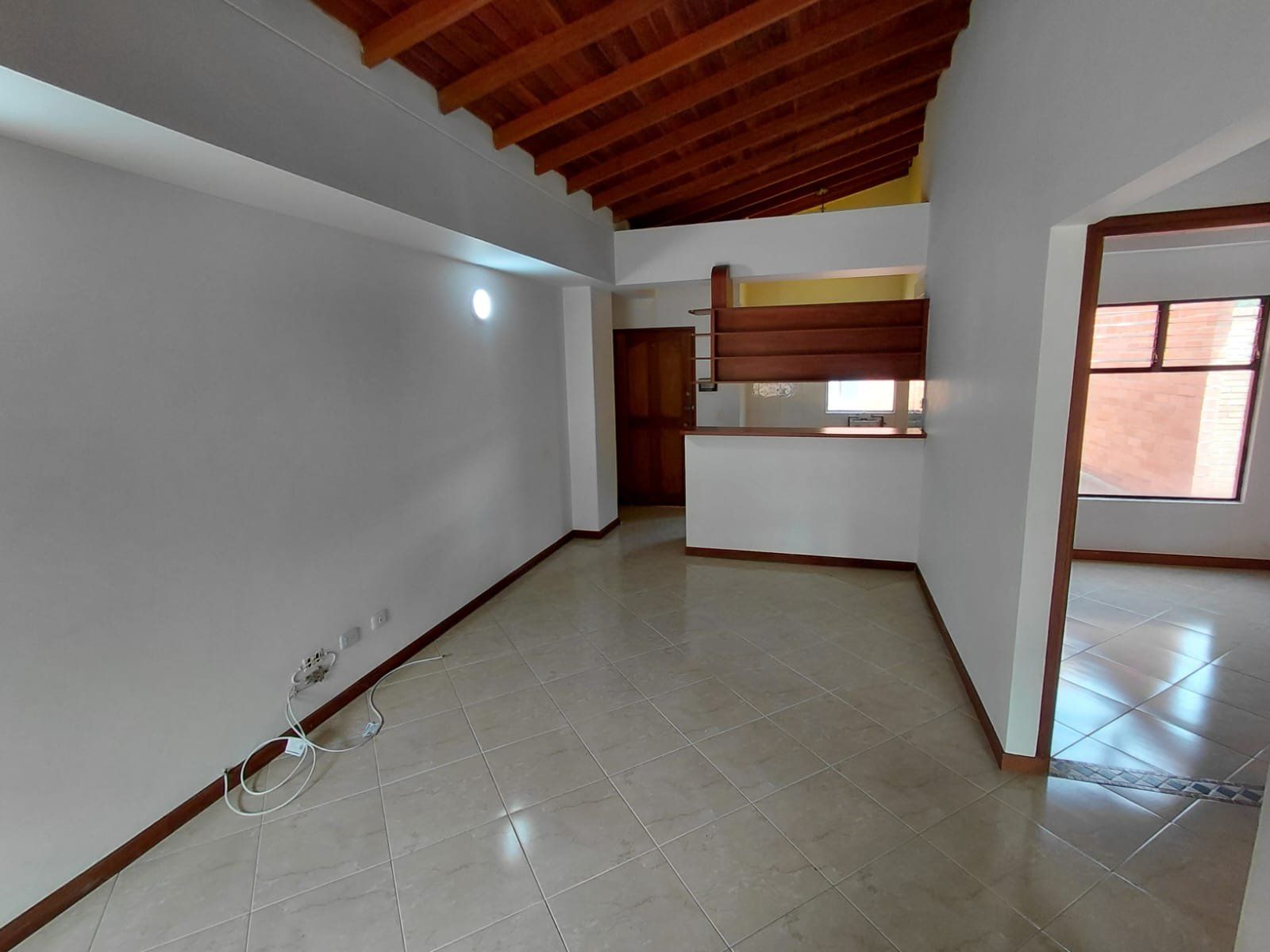 APARTAMENTO EN ARRIENDO UBICADO EN MEDELLIN SECTOR LOS CONQUISTADORES - 2