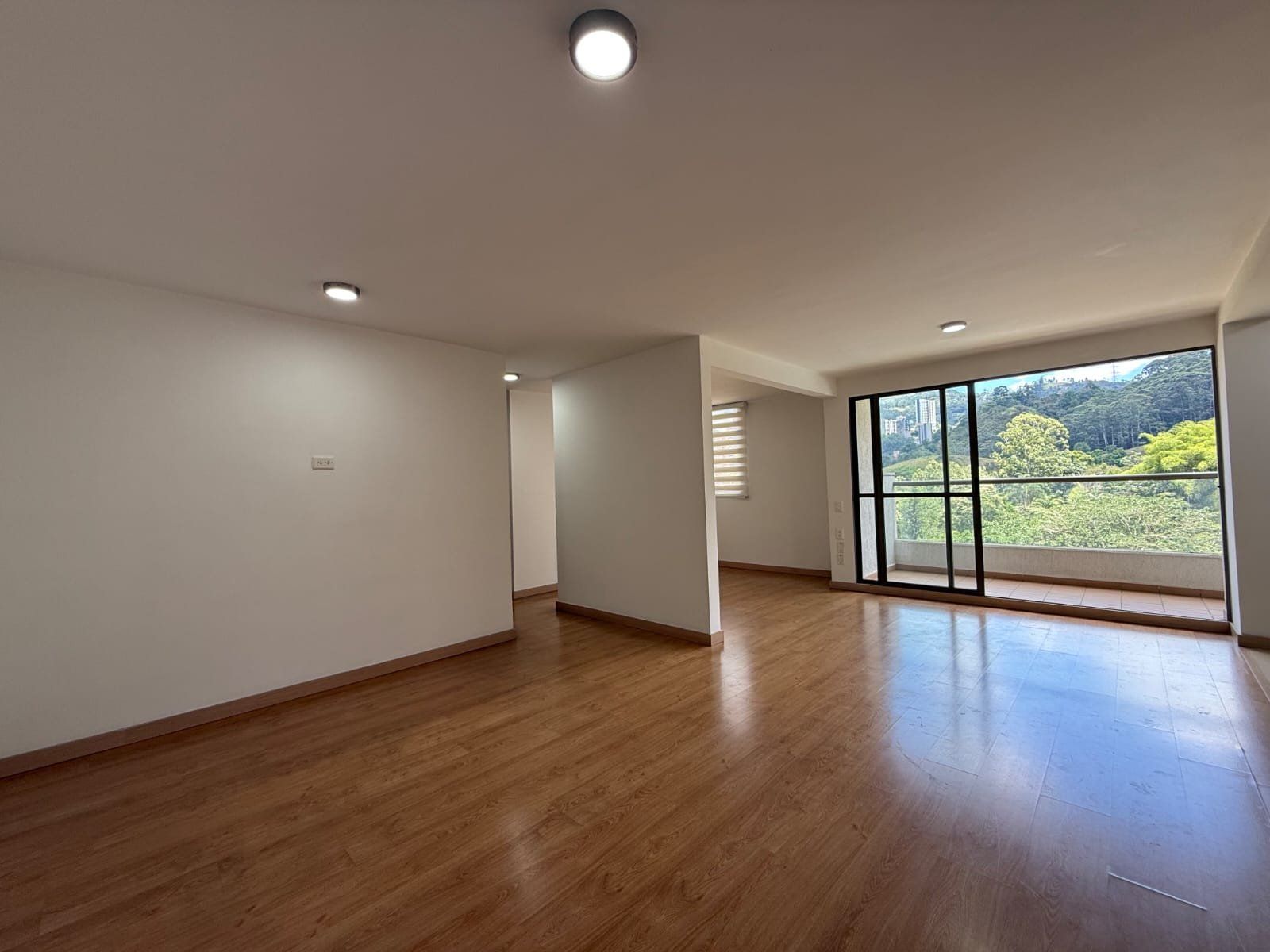 APARTAMENTO EN ARRIENDO UBICADO EN SABANETA SECTOR PAN DE AZÚCAR - 2