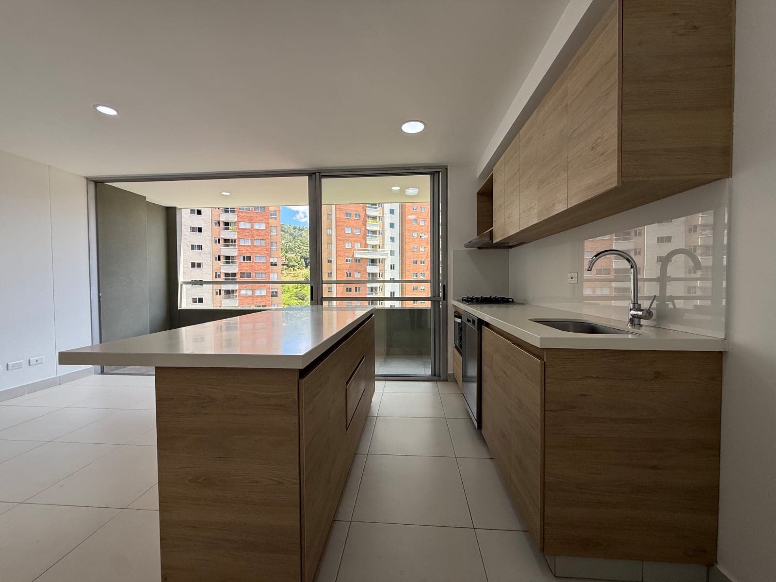 APARTAMENTO EN ARRIENDO UBICADO EN SABANETA SECTOR MARIA AUXILIADORA - 3