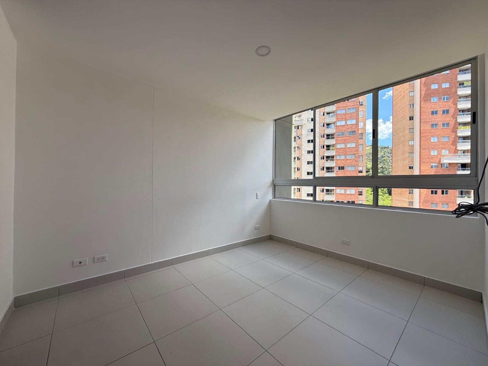 APARTAMENTO EN ARRIENDO UBICADO EN SABANETA SECTOR MARIA AUXILIADORA - 4
