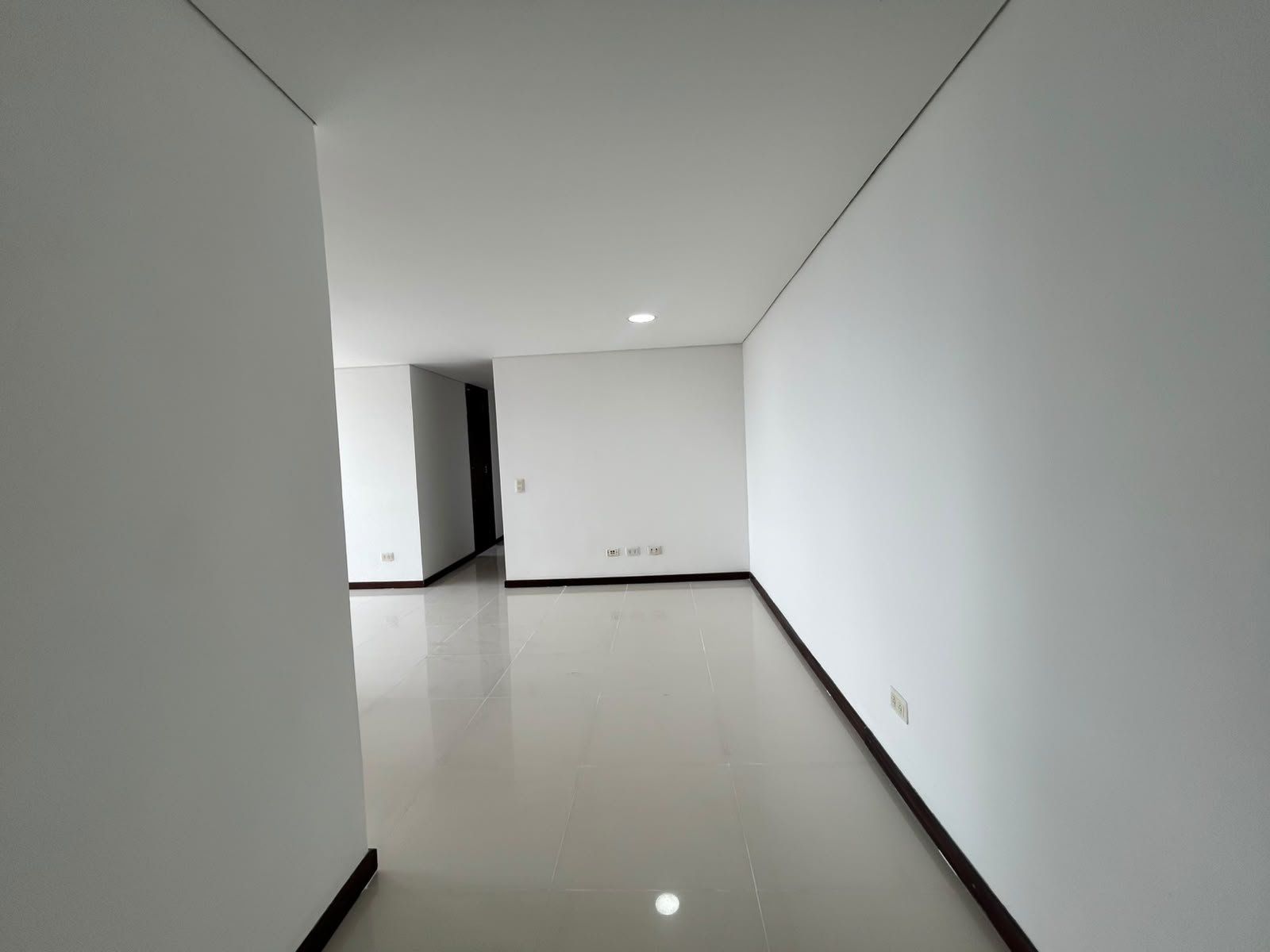 APARTAMENTO EN ARRIENDO UBICADO EN MEDELLIN SECTOR RODEO ALTO  - 2