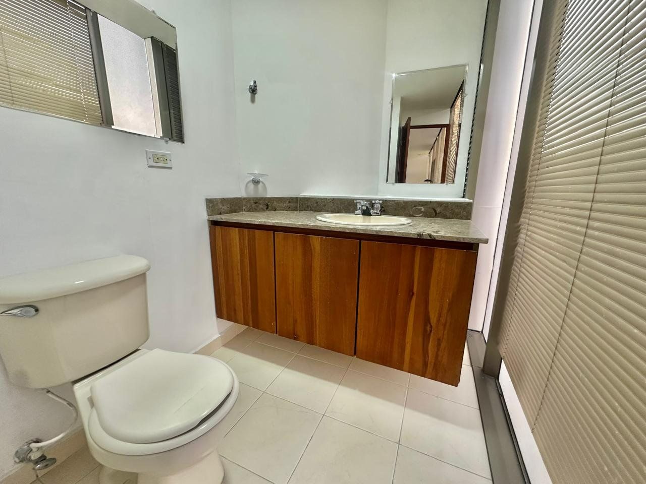 OFICINA EN ARRIENDO UBICADA EN MEDELLIN SECTOR POBLADO - 5