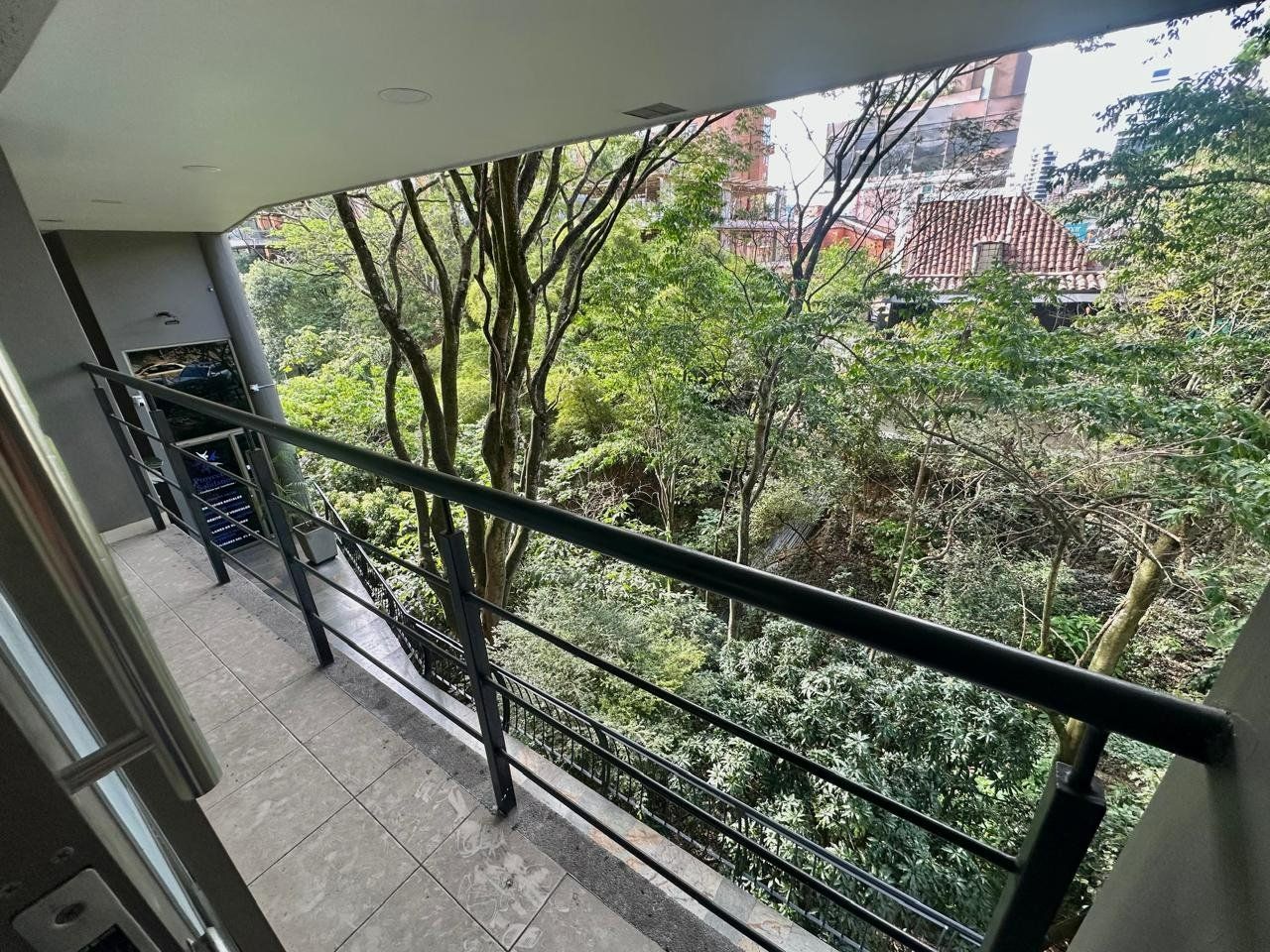LOCAL EN ARRIENDO UBICADO EN MEDELLIN SECTOR EL POBLADO - 19