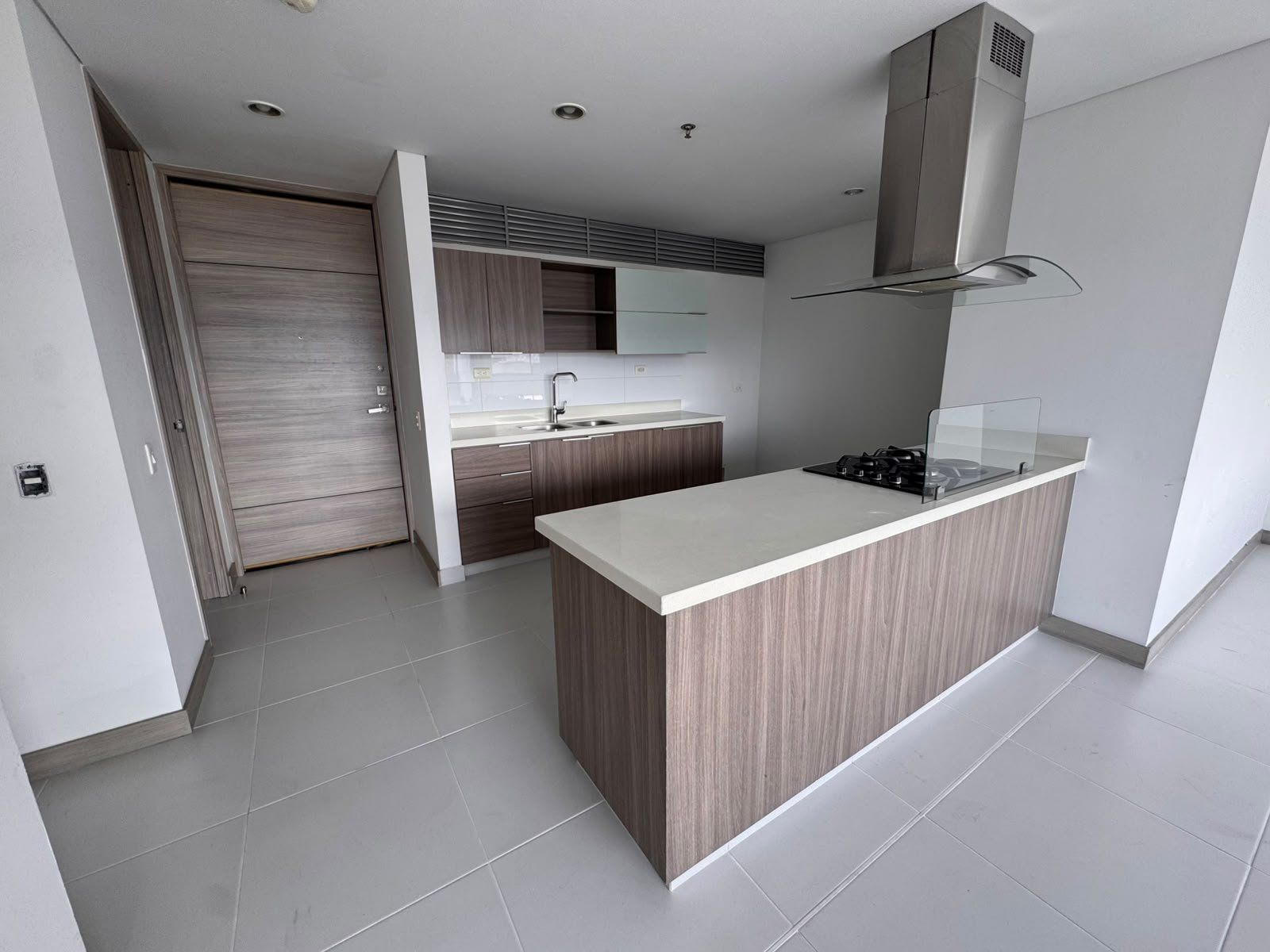 APARTAMENTO EN ARRIENDO UBICADO MEDELLÍN SECTOR CASTROPOL