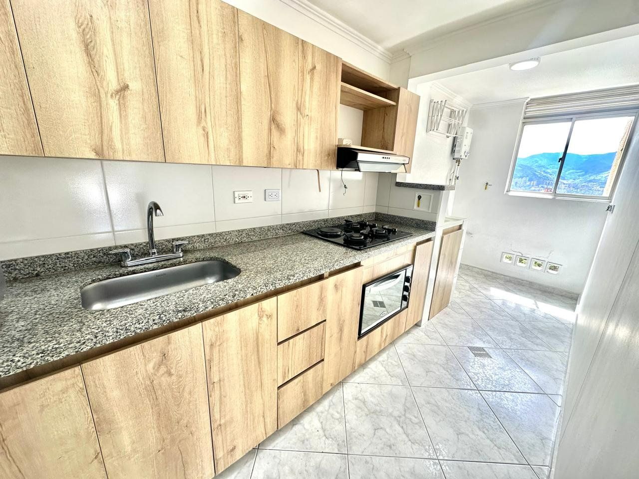 APARTAMENTO EN ARRIENDO UBICADO EN MEDELLIN SECTOR POBLADO - 3
