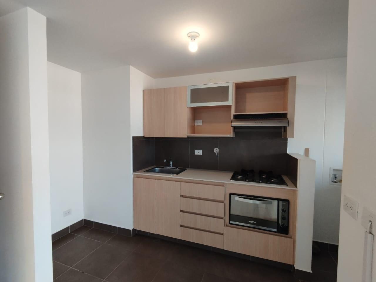APARTAMENTO EN ARRIENDO UBICADO EN ENVIGADO SECTOR ROCÍO DE LA MAÑANA - 4