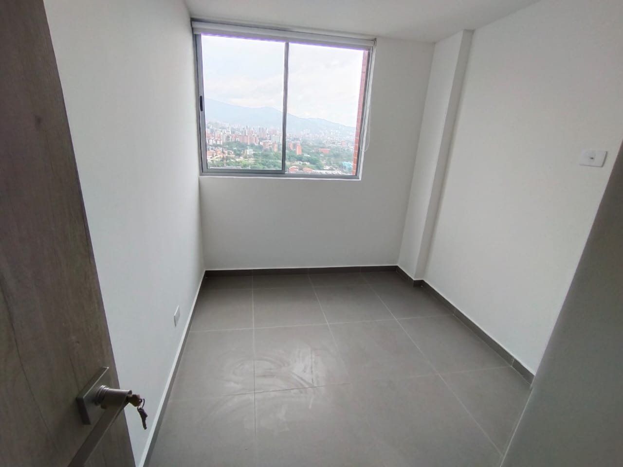 APARTAMENTO EN ARRIENDO UBICADO EN MEDELLIN SECTOR EL POBLADO - 6