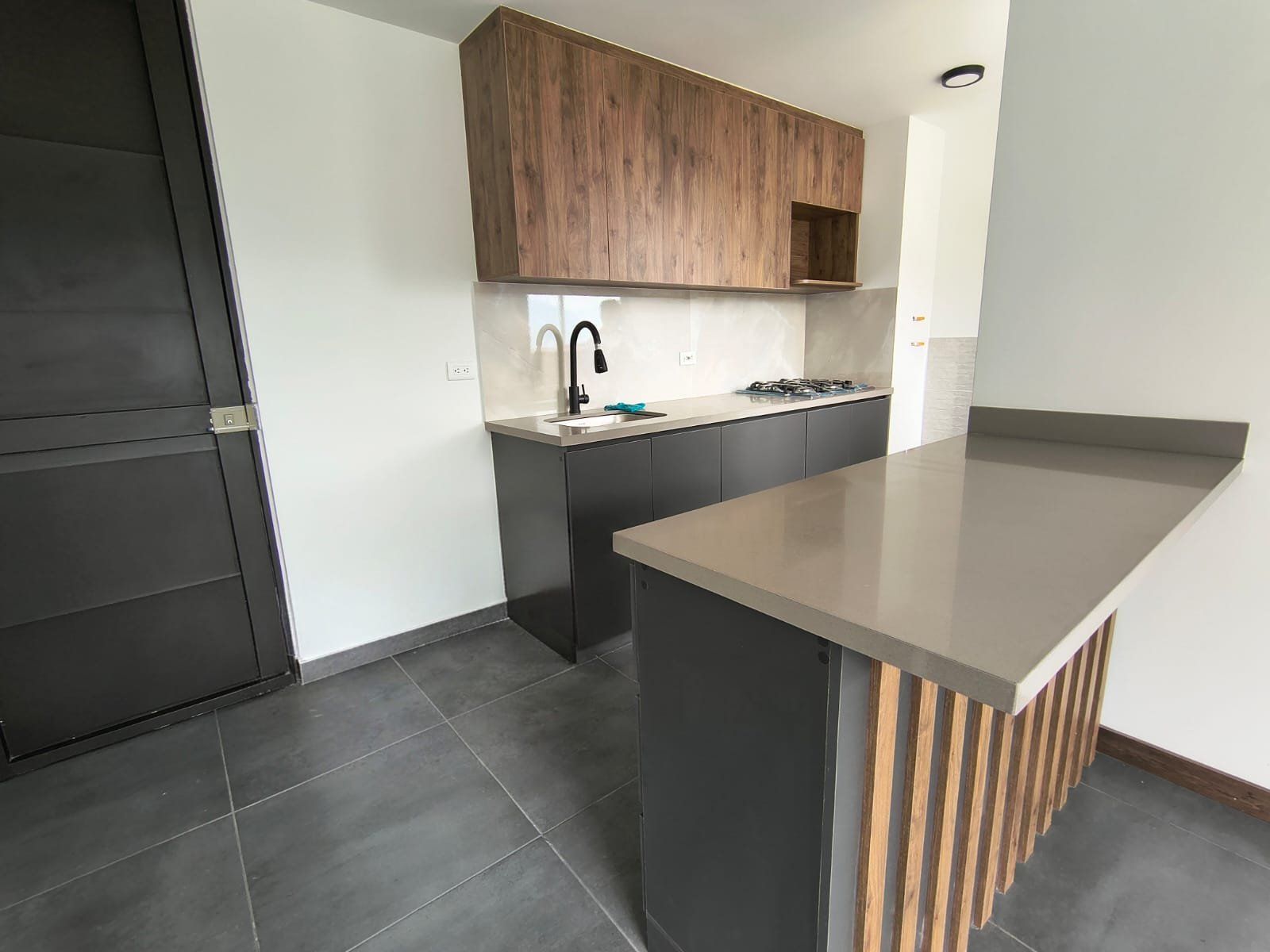 APARTAMENTO EN VENTA UBICADO EN SABANETA SECTOR MARIA AUXILIADORA - 2