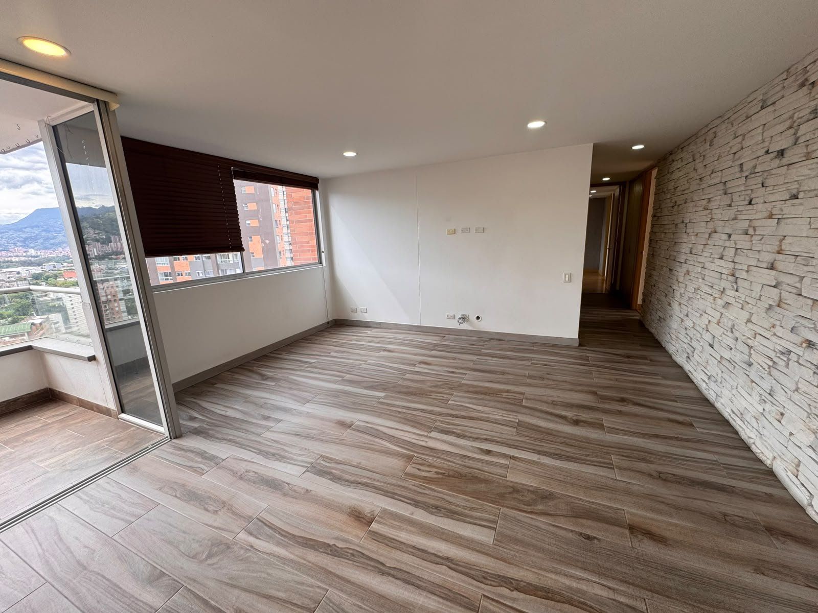 APARTAMENTO EN ARRIENDO UBICADO MEDELLÍN SECTOR SANTA MARÍA DE LOS ÁNGELES - 2