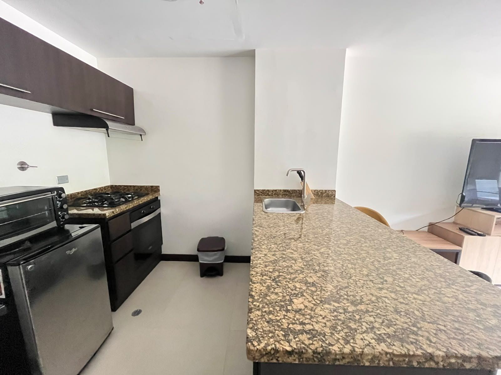 SUITE EN ARRIENDO UBICADA EN RIONEGRO SECTOR LLANOGRANDE - 5