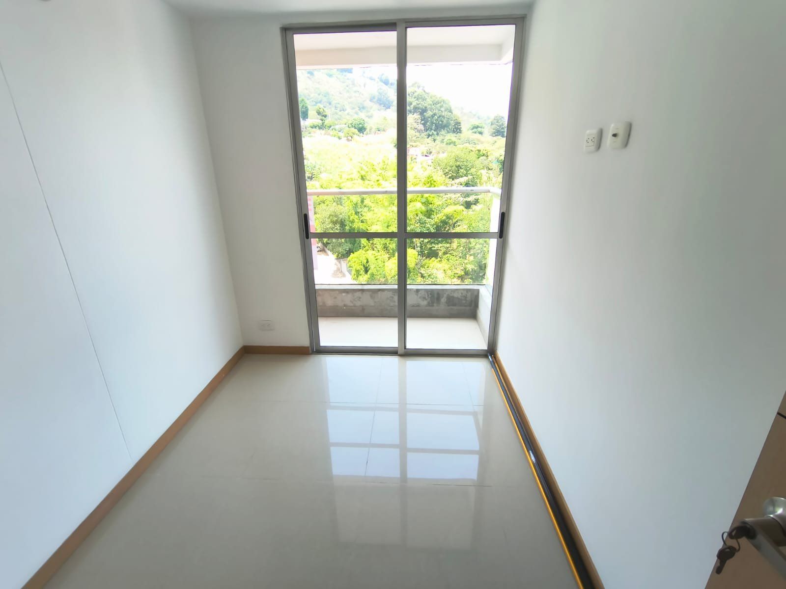Apartamento en arriendo con 3 habitaciones en Las Antillas, Envigado - 6