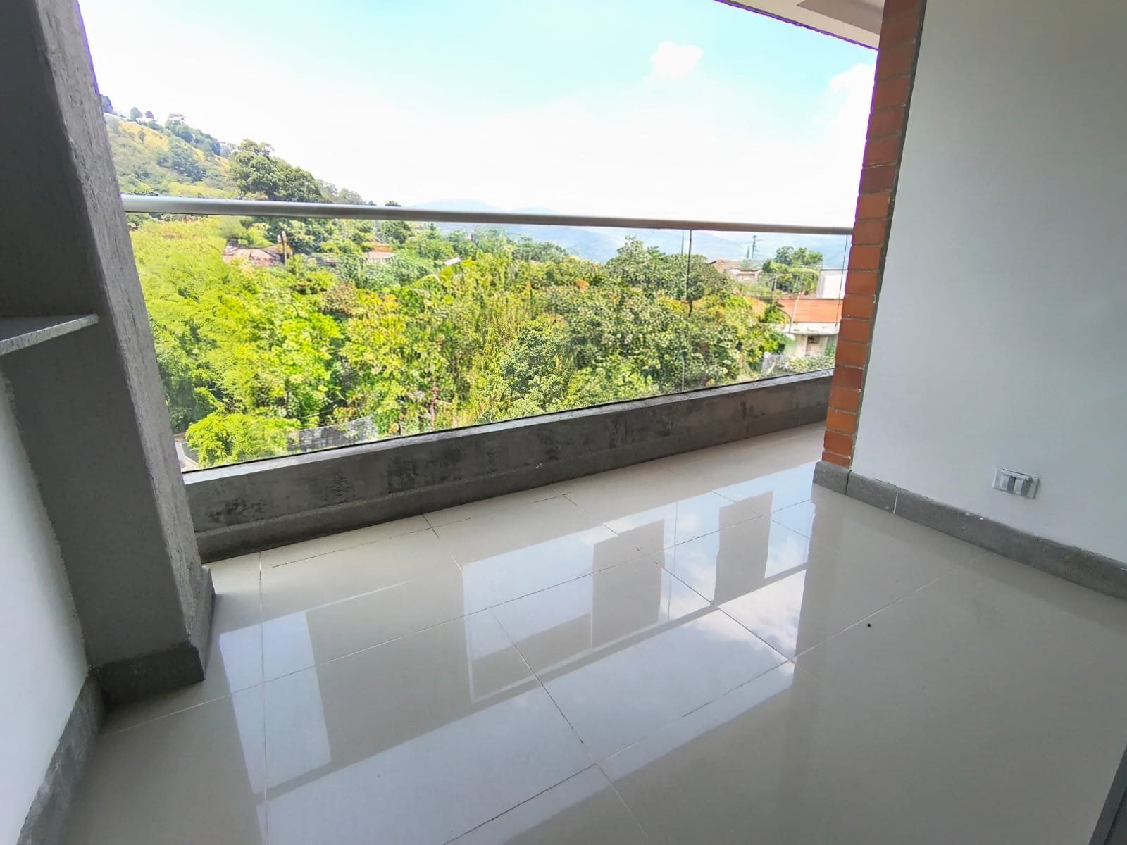 Apartamento en arriendo con 3 habitaciones en Las Antillas, Envigado - 12