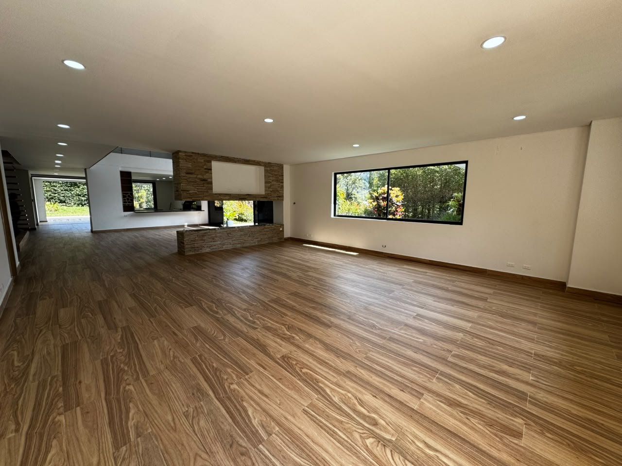 CASA EN ARRIENDO UBICADA EN EL RETIRO SECTOR LA FE - 2