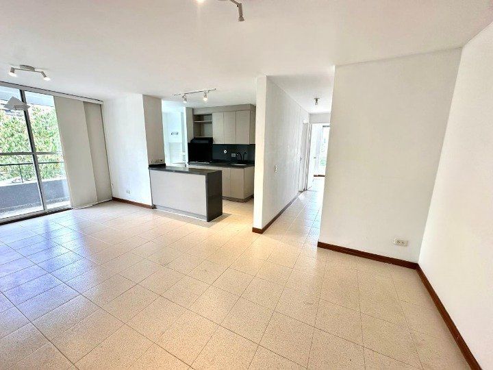 APARTAMENTO EN ARRIENDO UBICADO MEDELLIN SECTOR AGUACATALA - 2