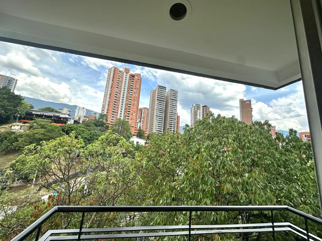 APARTAMENTO EN ARRIENDO UBICADO MEDELLIN SECTOR AGUACATALA - 8