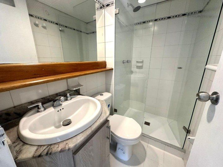 APARTAMENTO EN ARRIENDO UBICADO MEDELLIN SECTOR AGUACATALA - 6
