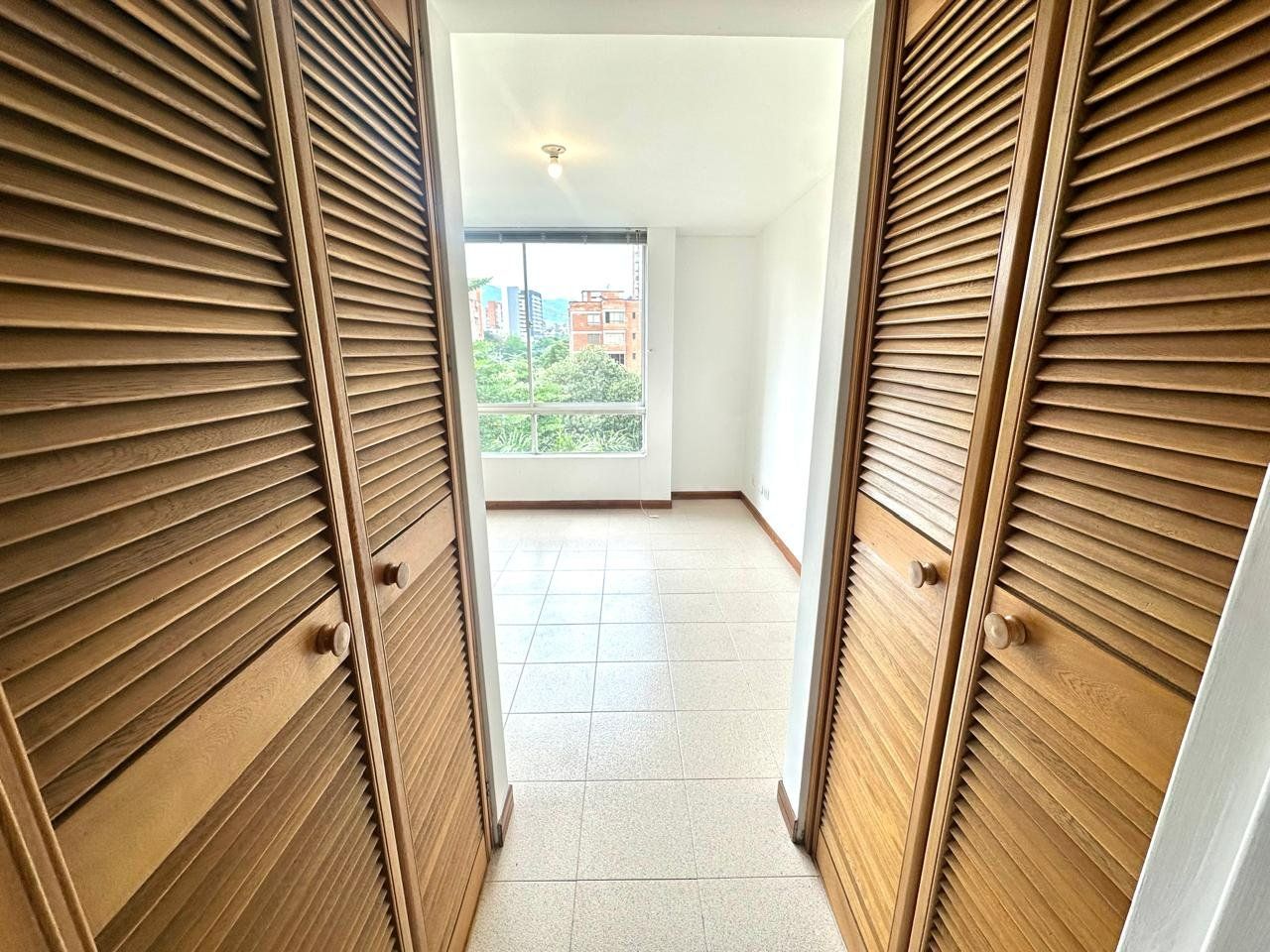 APARTAMENTO EN ARRIENDO UBICADO MEDELLIN SECTOR AGUACATALA - 5