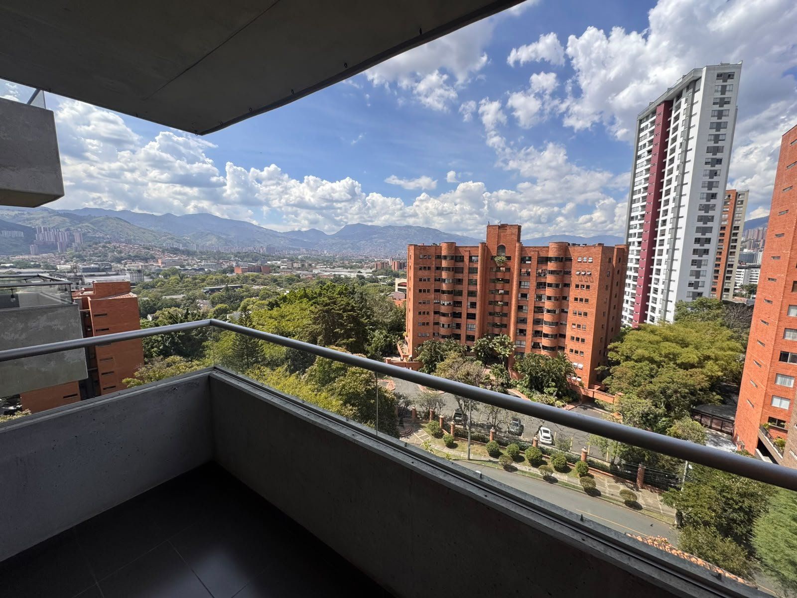 APARTAMENTO EN ARRIENDO UBICADO MEDELLIN SECTOR POBLADO - 11