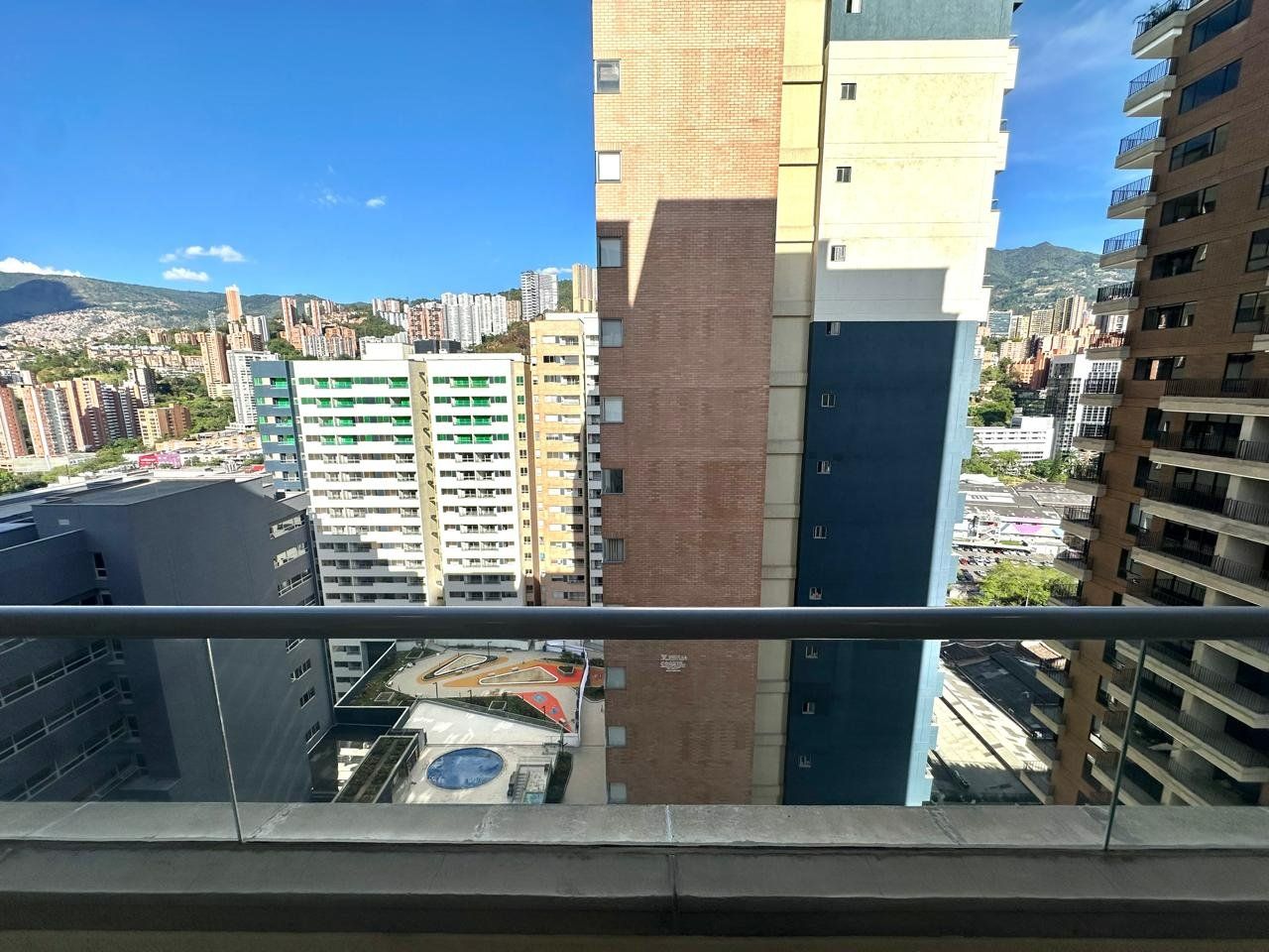 APARTAESTUDIO EN ARRIENDO UBICADO MEDELLÍN SECTOR POBLADO - 11