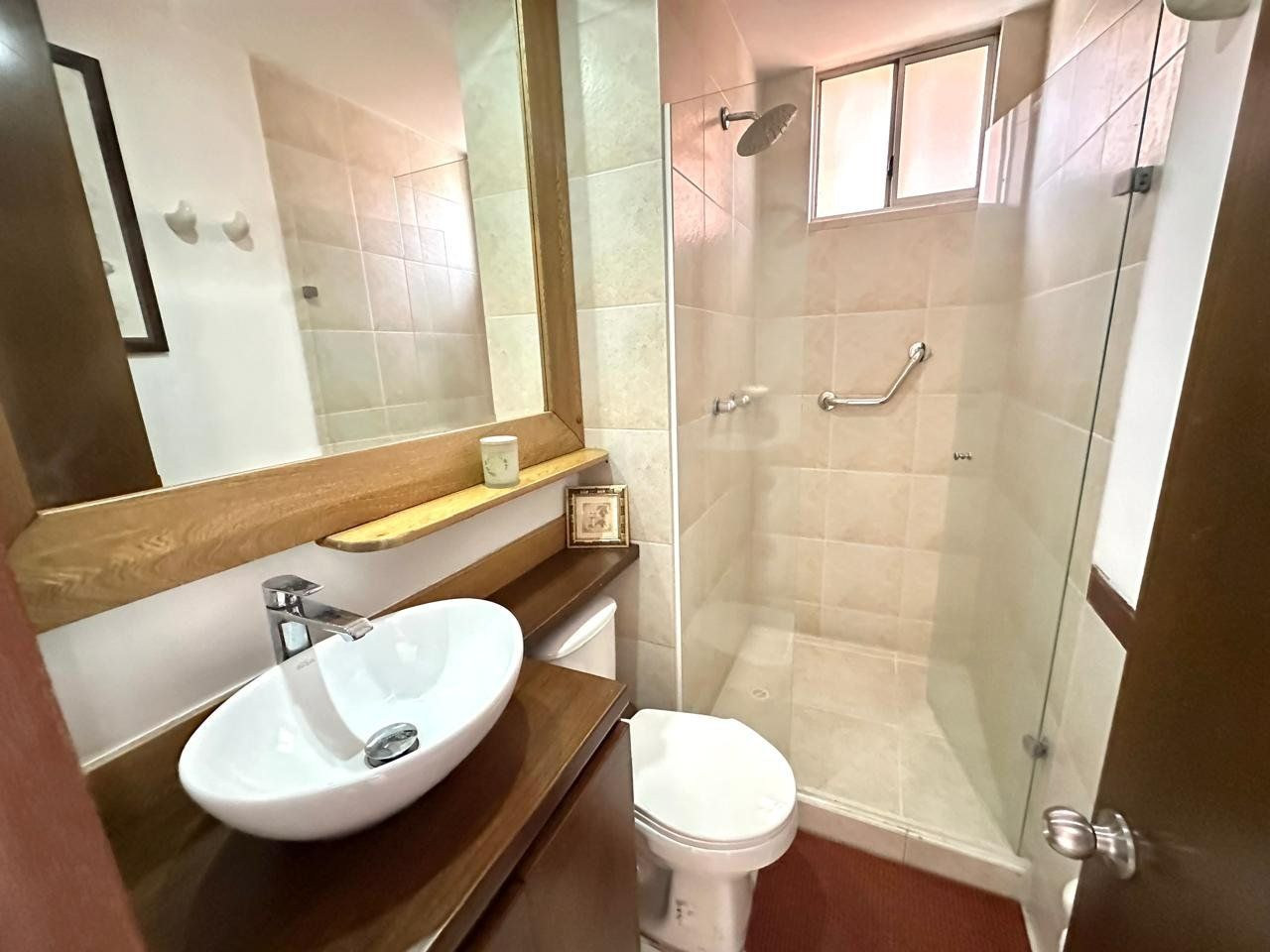 APARTAMENTO AMOBLADO EN ARRIENDO UBICADO EN EL POBLADO SECTOR CASTROPOL - 11