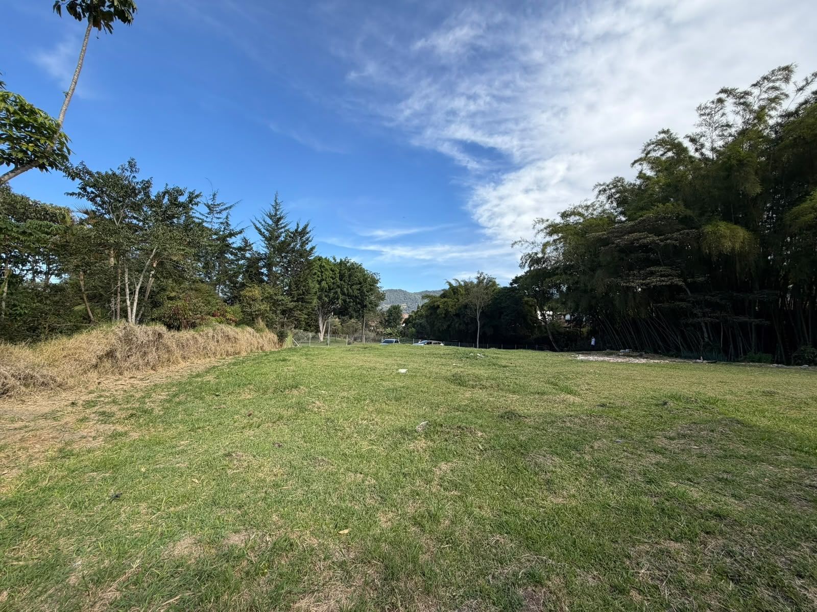 LOTE EN VENTA UBICADO EN LA CEJA - 12